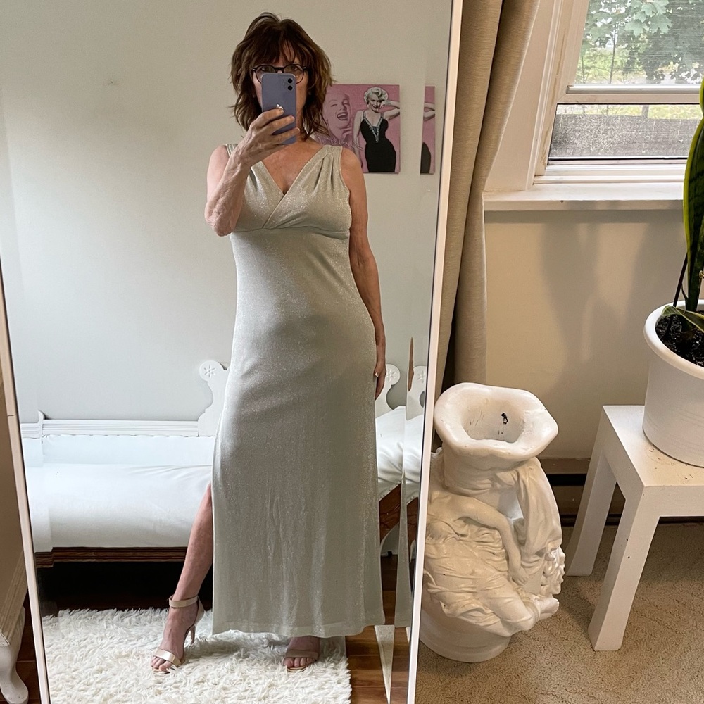 VINTAGE TAUPE SILVER SLEEVELESS DRESS SLIT LINED ZIPPER METALLIC STRETCH GOWN
